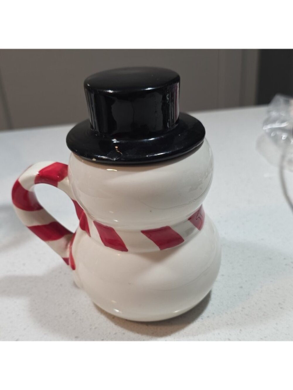 Nantucket Home Snowman 8oz Ceramic Novelty Mug w/ Lid Red White Black Hat - Picture 3 of 9